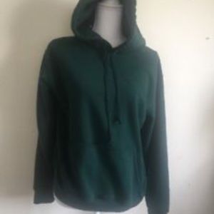 Forest green brandy Melville hoodie!*MAKE OFFERS*